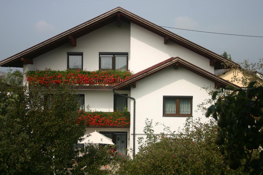 Haus Stuttgart Bed and Breakfast Obernberg am Inn Exteriör bild