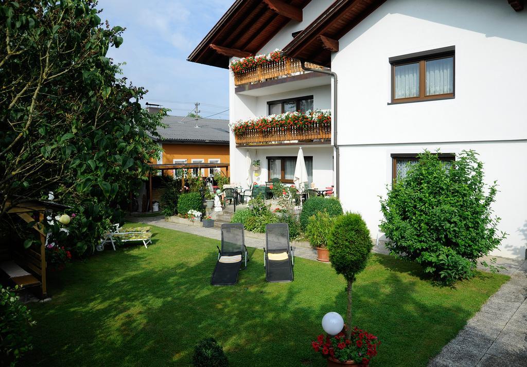 Haus Stuttgart Bed and Breakfast Obernberg am Inn Exteriör bild